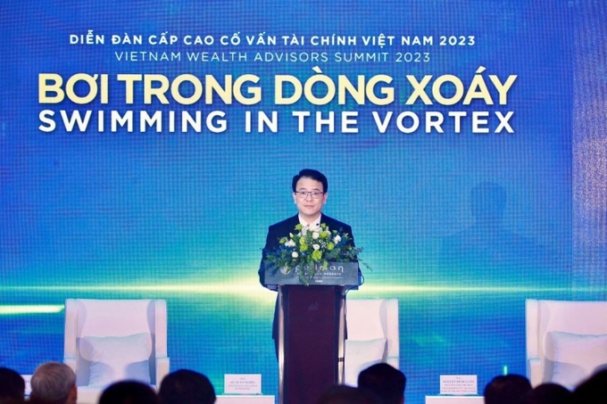 Thứ trưởng Bộ Kế hoạch và Đầu tư Trần Quốc Phương phát biểu tại Diễn đàn