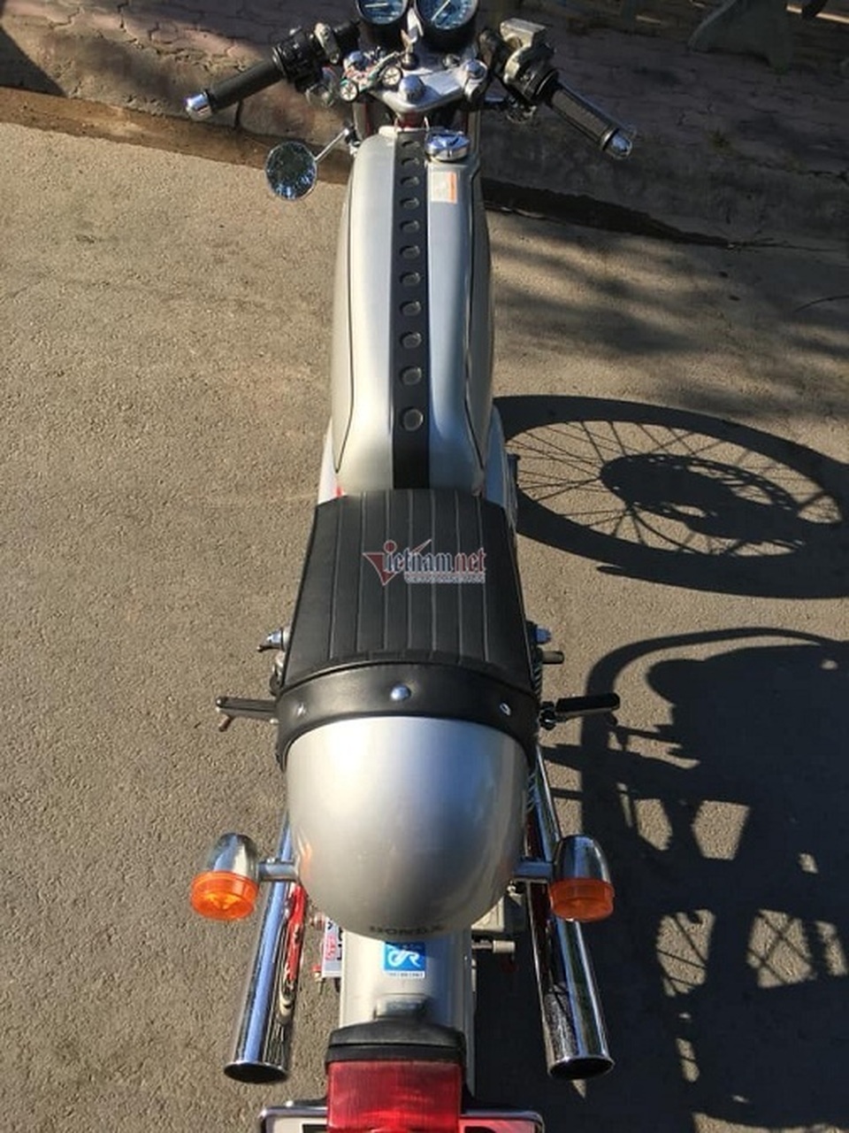 Honda Dream 50 đời 1997 giá trăm triệu ở Sài Gòn - 3 Honda Dream 50 đời 1997 giá trăm triệu ở Sài Gòn - 3