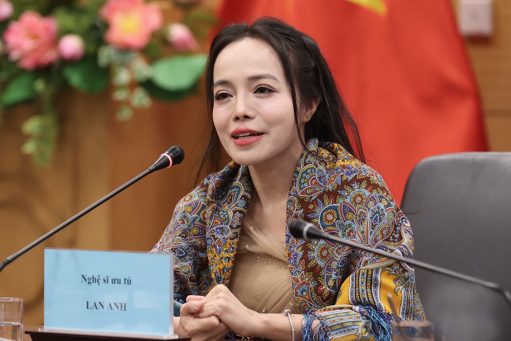 Hồng Nhung, Lan Anh sẽ hát tại hoà nhạc tôn vinh những vùng đất anh hùng - 2 Hồng Nhung, Lan Anh sẽ hát tại hoà nhạc tôn vinh những vùng đất anh hùng - 2