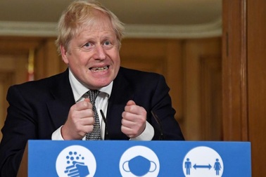 Gần 100.000 ca Covid-19 tại Mỹ chỉ trong 1 ngày, Anh tái phong tỏa cả nước