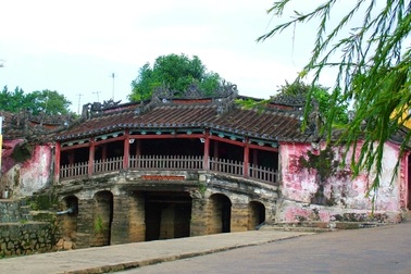 Những địa danh nào được in trên các tờ tiền Việt Nam?