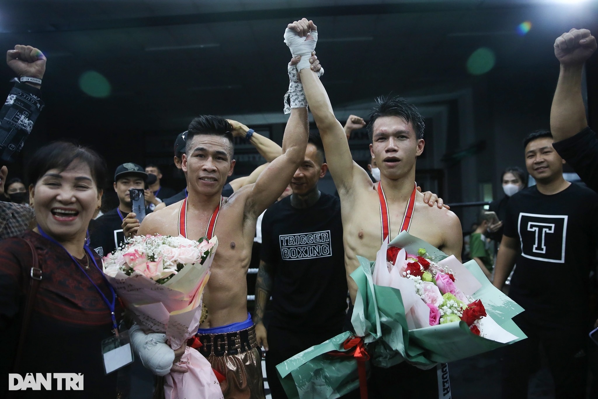 Nhà vô địch WBC châu Á Trần Văn Thảo hạ knock-out tay đấm Thái Lan - 18 Nhà vô địch WBC châu Á Trần Văn Thảo hạ knock-out tay đấm Thái Lan - 18