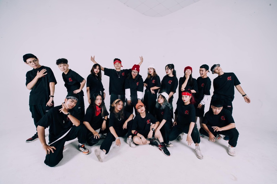 Nữ sinh Hòa Bình được bố mẹ hướng theo học múa nhưng lại đam mê hip hop - 9 Nữ sinh Hòa Bình được bố mẹ hướng theo học múa nhưng lại đam mê hip hop - 9