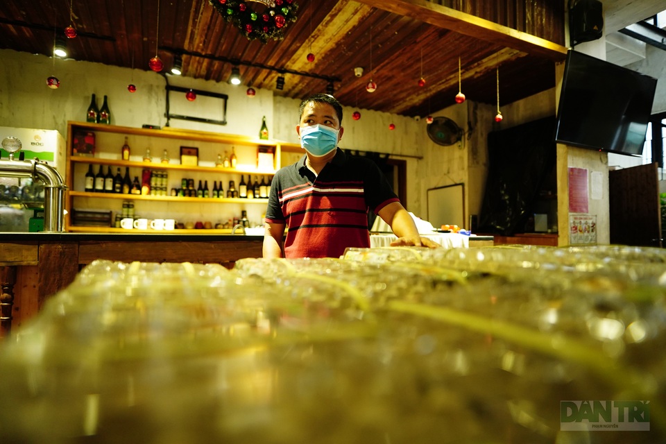Ấm lòng quán cơm dã chiến giữa thời dịch Covid-19 - 1