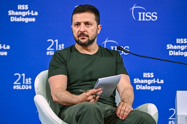 Tỷ lệ tín nhiệm ông Zelensky xuống thấp kỷ lục kể từ đầu chiến sự