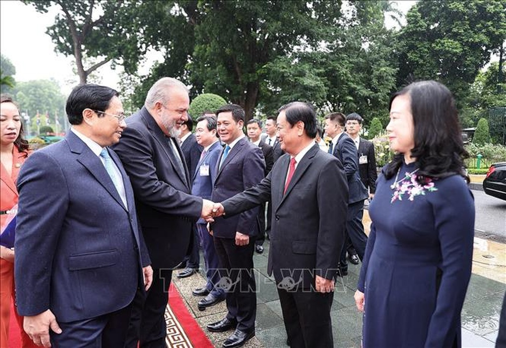 Thủ tướng Phạm Minh Chính chủ trì lễ đón Thủ tướng Cộng hòa Cuba - 1 Thủ tướng Phạm Minh Chính chủ trì lễ đón Thủ tướng Cộng hòa Cuba - 1