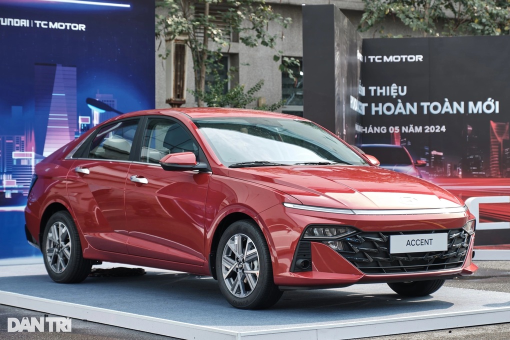 Hyundai Accent 2024 vừa ra mắt tại Việt Nam đã làm khó Toyota Vios - 1