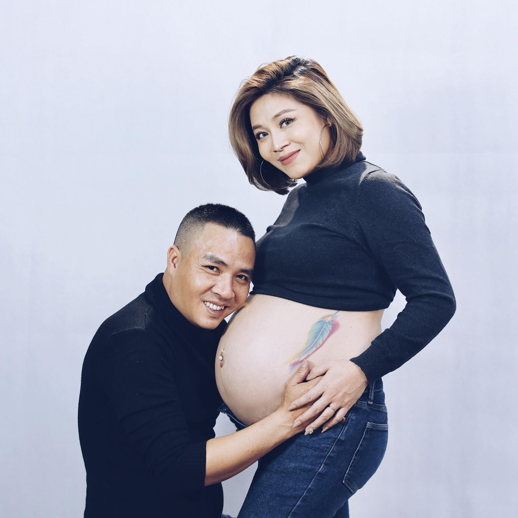 MC Hoàng Linh VTV hạ sinh con gái ở tuổi U40 - 4