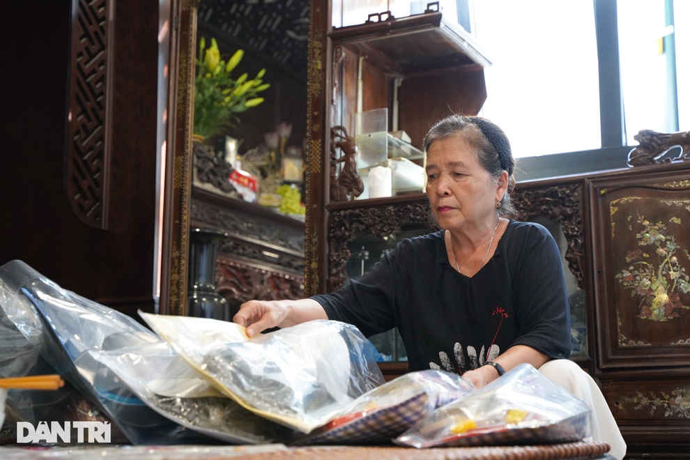Người dân cúng lễ Vu lan trực tuyến giữa mùa dịch ở Hà Nội - 1 Người dân cúng lễ Vu lan trực tuyến giữa mùa dịch ở Hà Nội - 1
