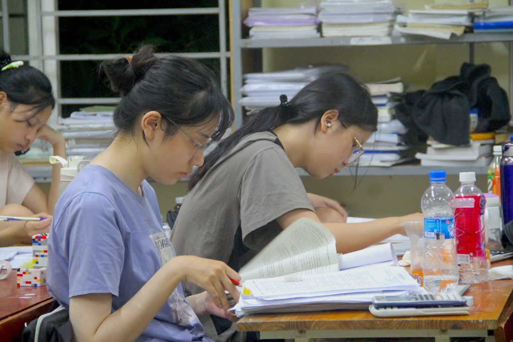Nghệ An công bố lịch thi tuyển sinh vào lớp 10 năm học 2025-2026 - 1 Nghệ An công bố lịch thi tuyển sinh vào lớp 10 năm học 2025-2026 - 1