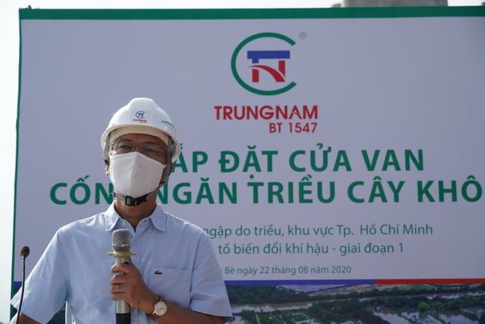 TP.HCM lắp cửa van khổng lồ nặng 460 tấn tại siêu dự án chống ngập 10.000 tỷ đồng - Ảnh 1. TP.HCM lắp cửa van khổng lồ nặng 460 tấn tại siêu dự án chống ngập 10.000 tỷ đồng - Ảnh 1.