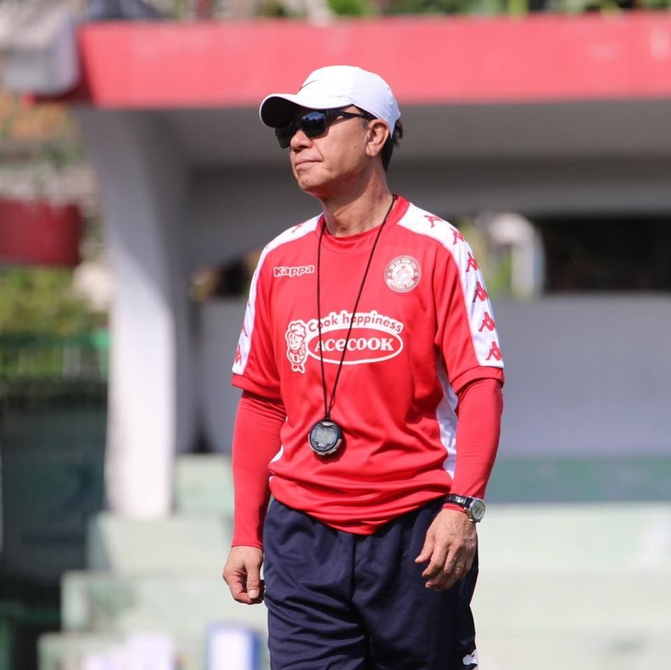 Công Phượng trở lại sân tập sau lễ đính hôn - 4 Công Phượng trở lại sân tập sau lễ đính hôn - 4