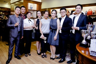 Doanh nhân hội ngộ tại dạ tiệc khai trương Brooks Brothers