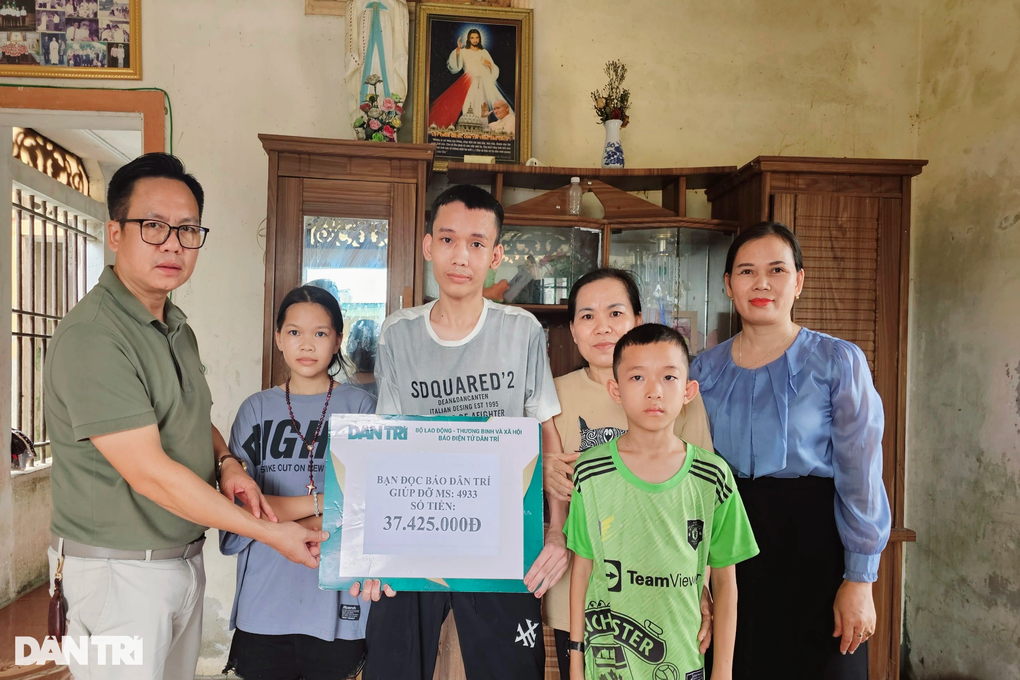 Có độc giả Dân trí giúp đỡ, gia đình tôi đã bớt khó khăn - 1 Có độc giả Dân trí giúp đỡ, gia đình tôi đã bớt khó khăn - 1