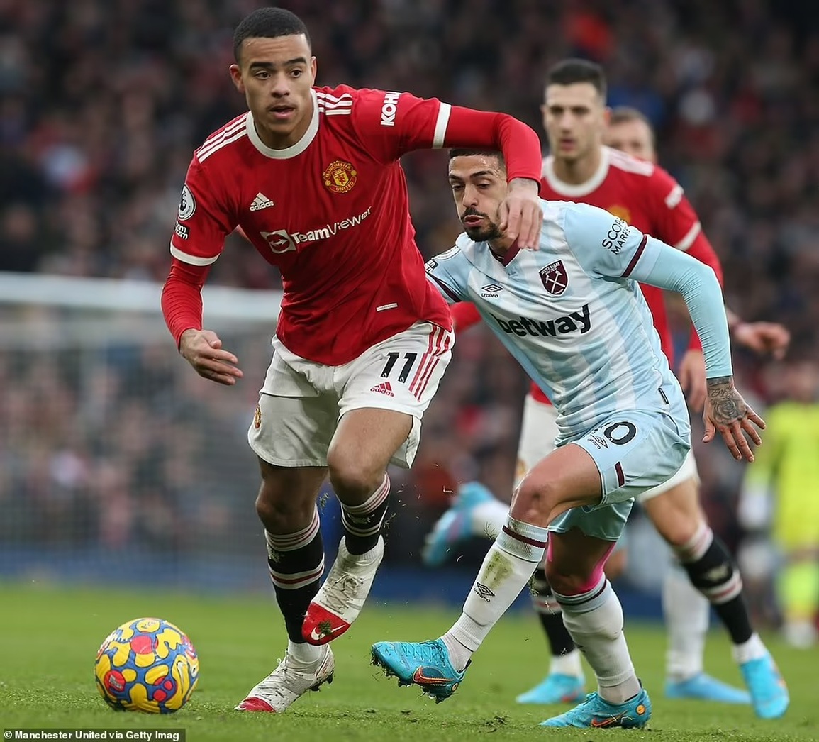 Tiền đạo Man Utd Mason Greenwood bị bắt vì tội hiếp dâm - 2 Tiền đạo Man Utd Mason Greenwood bị bắt vì tội hiếp dâm - 2