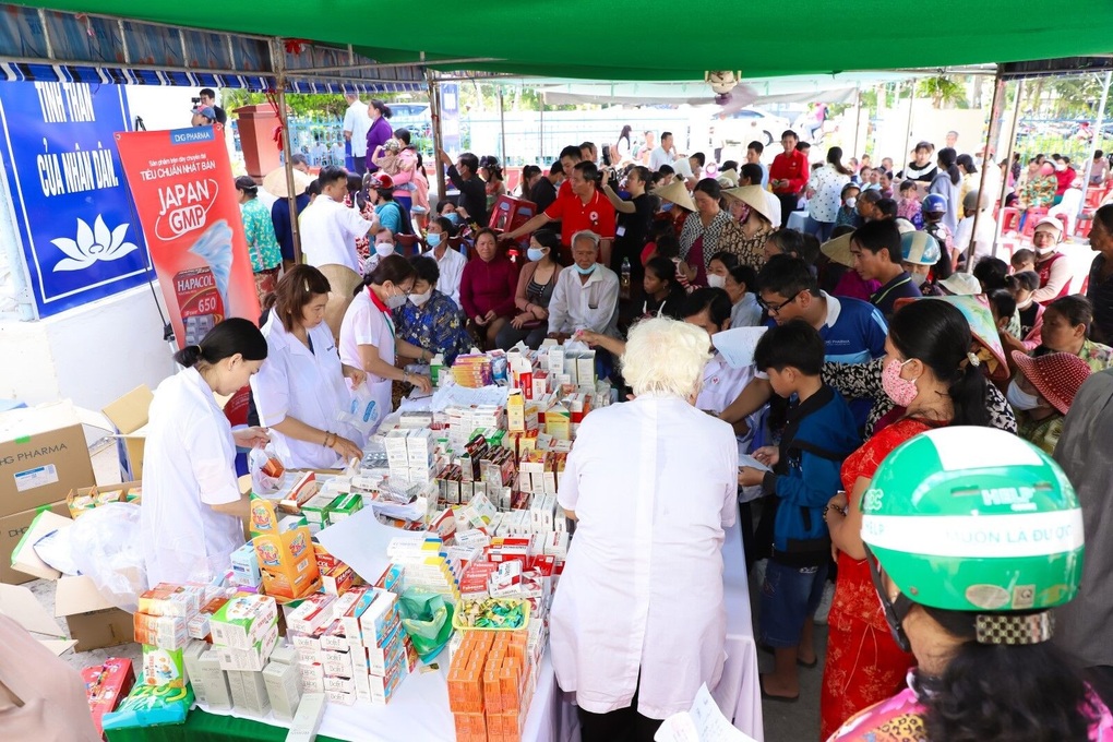 DHG Pharma khởi động hành trình chăm sóc sức khỏe cộng đồng 2024 - 2 DHG Pharma khởi động hành trình chăm sóc sức khỏe cộng đồng 2024 - 2