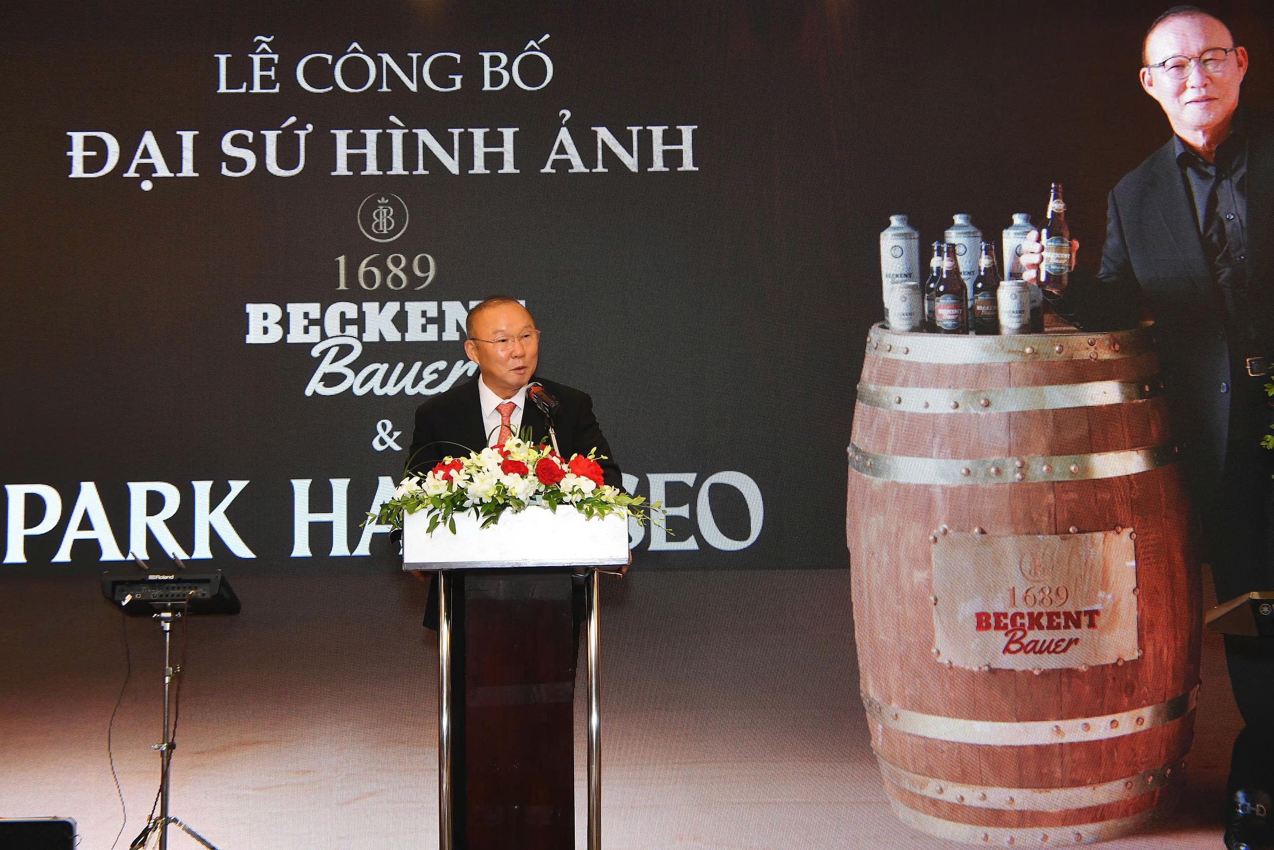 HLV Park Hang Seo trở thành đại sứ hình ảnh bia thủ công 1689 Beckent Bauer - 3