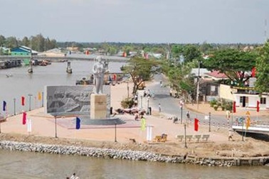 Tài xế "bất ngờ" được bổ nhiệm làm Phó văn phòng Huyện ủy