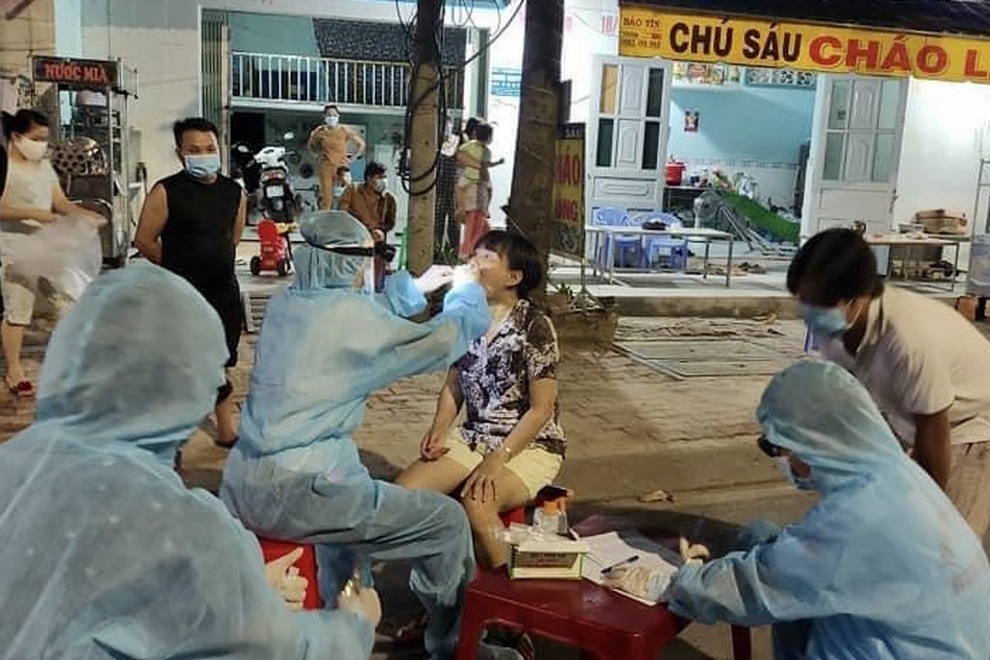 Bình Dương: Thêm 10 ca nhiễm SARS-CoV-2, xét nghiệm gần 40.000 người - 2 Bình Dương: Thêm 10 ca nhiễm SARS-CoV-2, xét nghiệm gần 40.000 người - 2