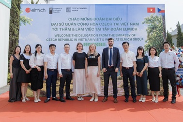 Đoàn đại biểu Đại sứ quán Séc tới làm việc tại Nhà máy Elmich: Khởi động dự án La Bàn Xanh