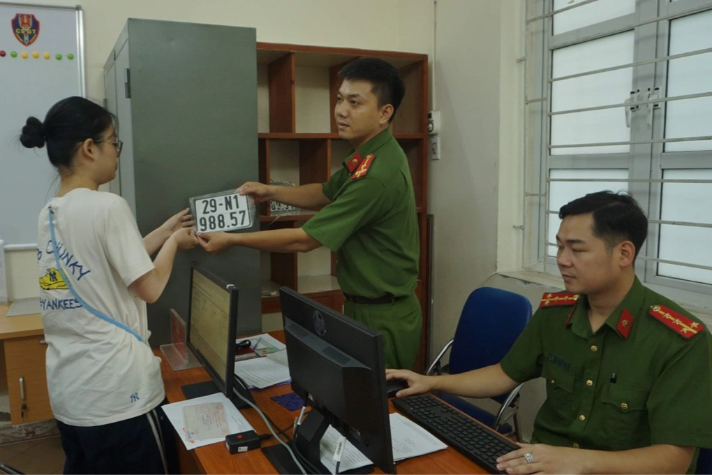 Hà Nội có thêm 230 điểm cấp đăng ký xe máy ở huyện, thị xã - 1 Hà Nội có thêm 230 điểm cấp đăng ký xe máy ở huyện, thị xã - 1