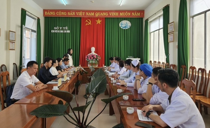 Đoàn công tác Bệnh viện Trung ương Huế khảo sát thực trạng chương trình kiểm soát nhiễm khuẩn tại Bệnh viện Đa khoa tỉnh Lâm Đồng