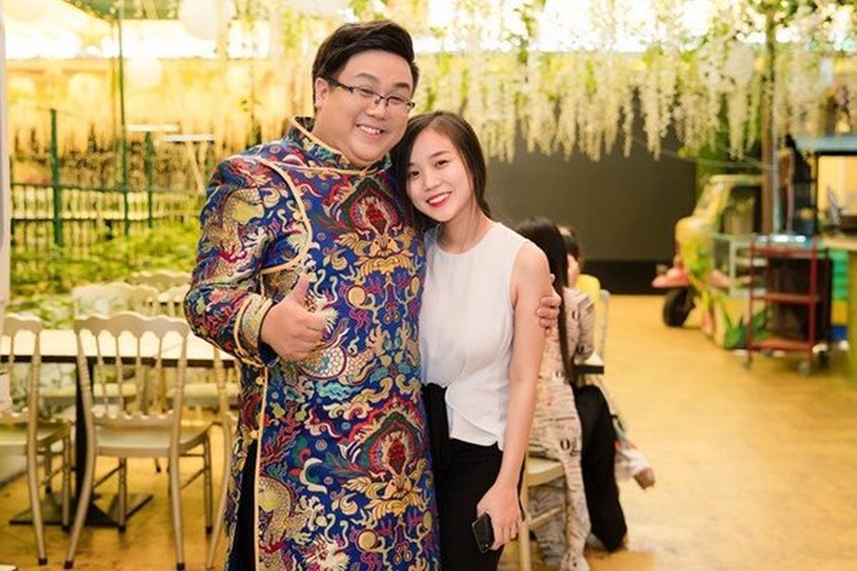 Con nuôi Hoài Linh và vợ chia tay sau 9 năm bên nhau - 5 Con nuôi Hoài Linh và vợ chia tay sau 9 năm bên nhau - 5