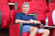 GĐKT Jurgen Gede đến Hàng Đẫy, sắp ký hợp đồng với CLB Hà Nội?