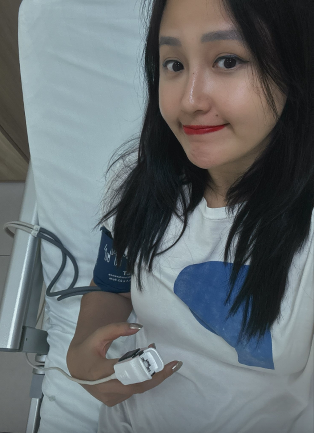 Hoa hậu Mai Phương Thúy nhập viện cấp cứu lúc nửa đêm, sức khỏe giờ ra sao? - 1 Hoa hậu Mai Phương Thúy nhập viện cấp cứu lúc nửa đêm, sức khỏe giờ ra sao?