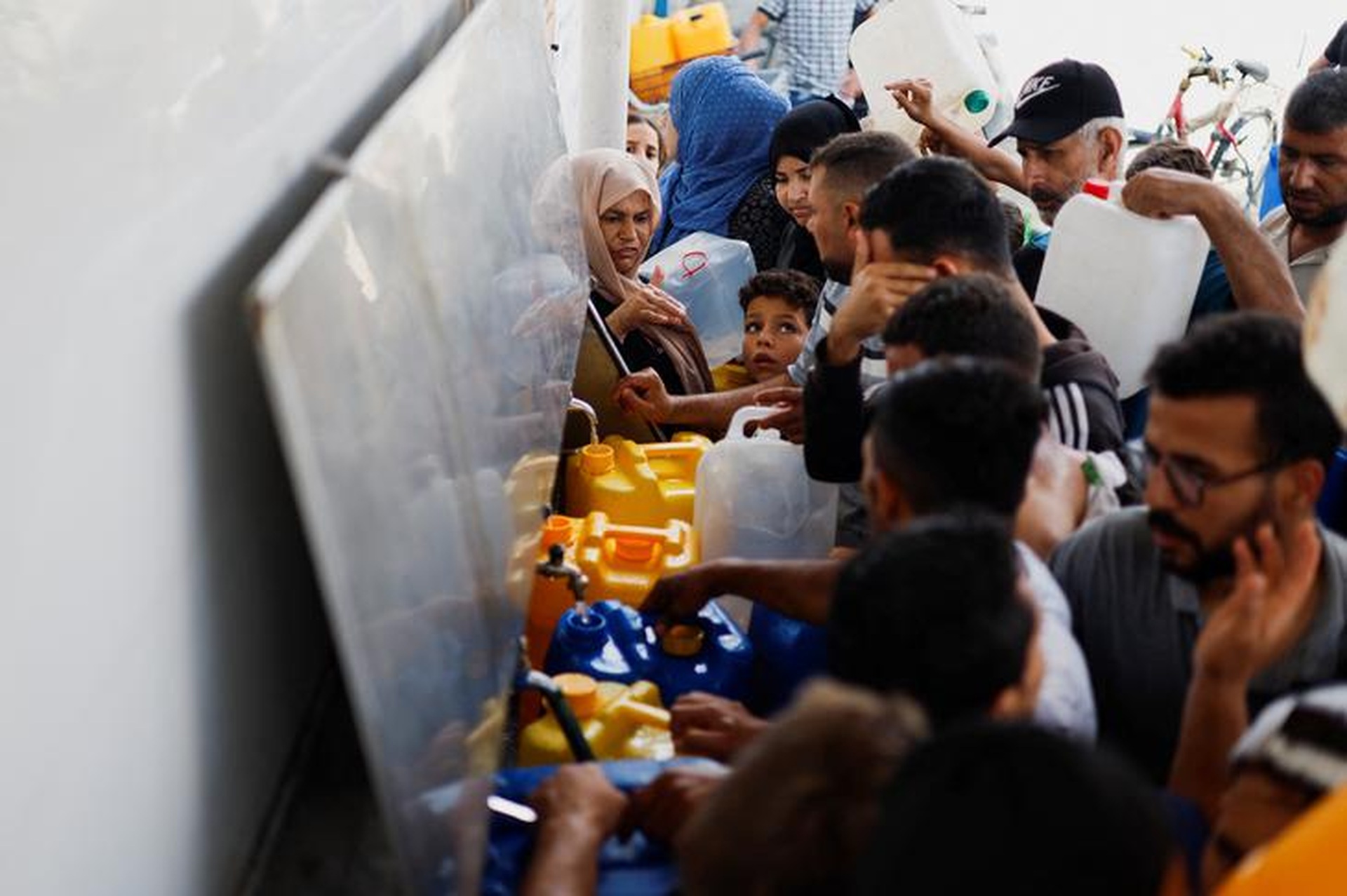 Một tháng chiến sự Israel-Hamas rung chuyển chảo lửa Trung Đông - 10 Một tháng chiến sự Israel-Hamas rung chuyển chảo lửa Trung Đông - 10