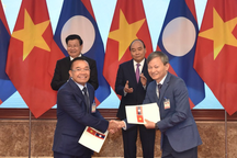 EVN ký loạt hợp đồng mua điện từ các công trình nguồn có qui mô lớn của Lào