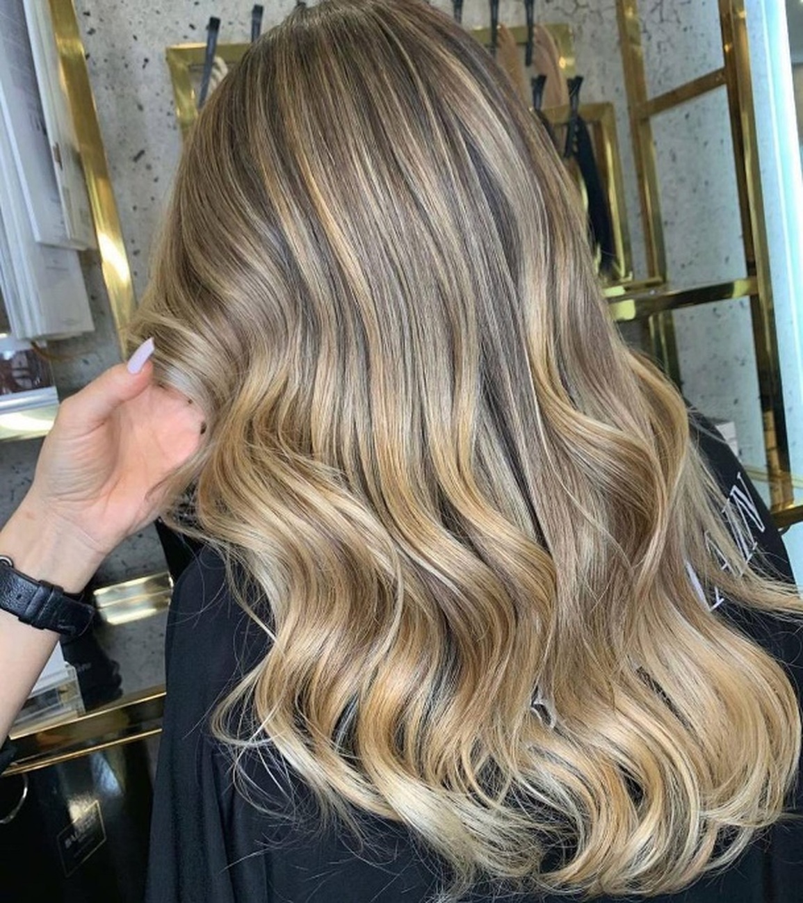 Xu hướng tóc năm 2022 của giới trẻ: Tạm biệt tóc balayage, xin chào tóc bob - 5 Xu hướng tóc năm 2022 của giới trẻ: Tạm biệt tóc balayage, xin chào tóc bob - 5