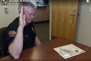 Chú thằn lằn ở Arizona tuyên thệ để trở thành nhân viên cảnh sát