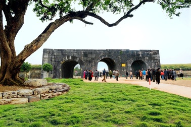 Miễn phí tham quan Thành Nhà Hồ và Khu di tích lịch sử Lam Kinh