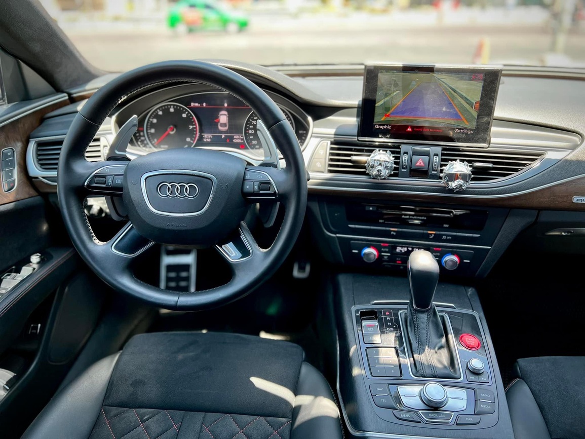 Xe sang Audi A7 tụt giá 1,8 tỷ đồng sau 7 năm sử dụng - 4 Xe sang Audi A7 tụt giá 1,8 tỷ đồng sau 7 năm sử dụng - 4
