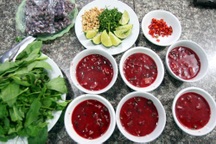 Một phụ nữ tử vong sau khi ăn tiết canh lợn