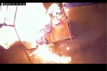 Điều tra vụ người phụ nữ bị ném bom xăng như cảnh giàn thiêu