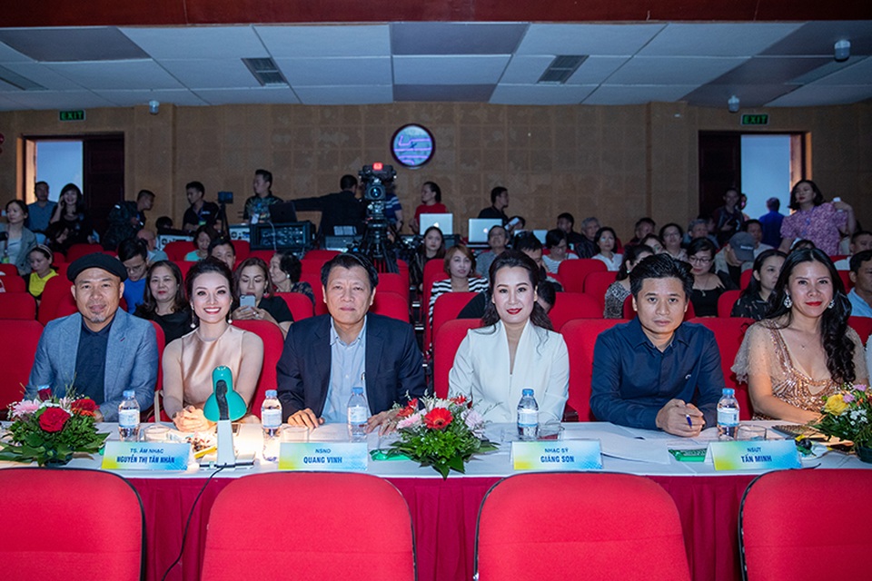 Bùi Dương Thái Hà giành giải nhất “Giọng hát hay Hà Nội - 11 Bùi Dương Thái Hà giành giải nhất “Giọng hát hay Hà Nội - 11