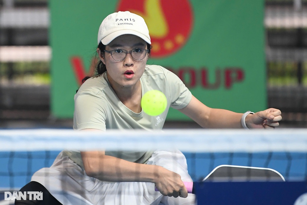 Đôi nữ VĐV tiết lộ bí quyết giành chức vô địch giải pickleball báo Dân trí - 4 Đôi nữ VĐV tiết lộ bí quyết giành chức vô địch giải pickleball báo Dân trí - 4