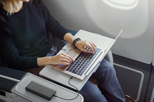 Pin sạc dự phòng: "Bom nổ chậm" ít ai ngờ trên các chuyến bay