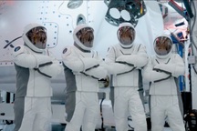 Tỷ phú công nghệ sắp thực hiện chuyến bay xa Trái Đất nhất kể từ năm 1972