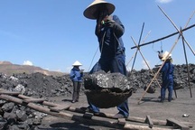 Ngành than: lương giảm, chết vì tai nạn lao động tăng