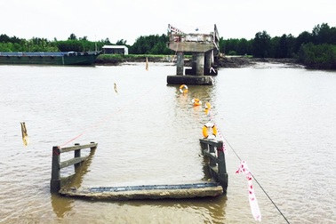 Vụ sập cầu Ô Rô: Yêu cầu doanh nghiệp hoàn lại toàn bộ tiền