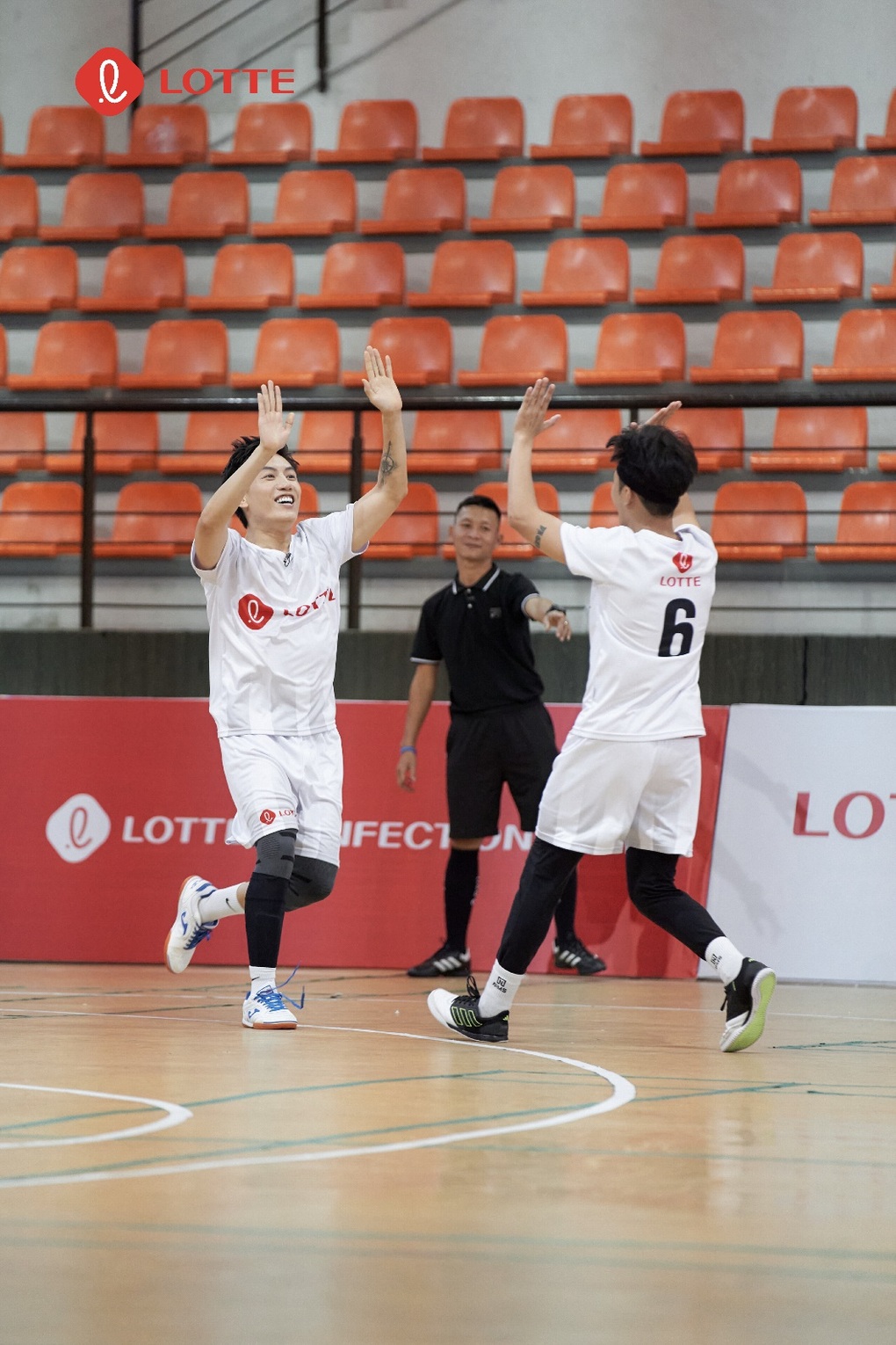 Tập đoàn LOTTE ra mắt show bóng đá Futsal Allstar Challenge - 1 Tập đoàn LOTTE ra mắt show bóng đá Futsal Allstar Challenge - 1