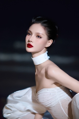 Người mẫu Việt xinh đẹp bị nhầm là AI, clip hút hơn 6 triệu view - 4