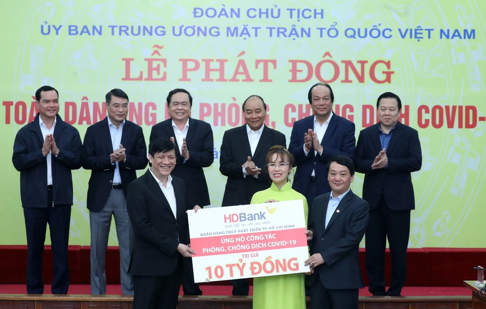 HDBank góp 10 tỷ đồng, chung tay phòng chống dịch Covid-19 và xâm ngập mặn - 1 HDBank góp 10 tỷ đồng, chung tay phòng chống dịch Covid-19 và xâm ngập mặn - 1