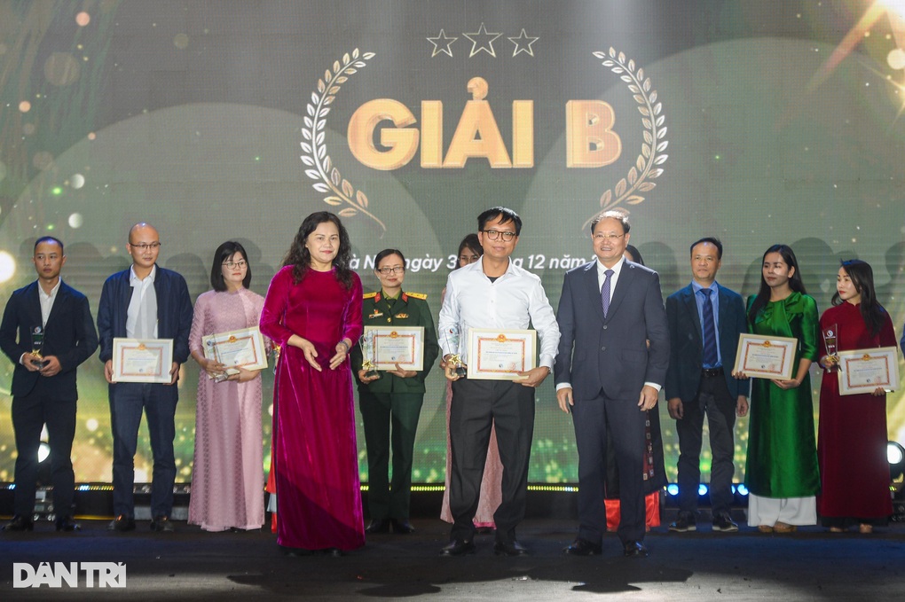 Báo Dân trí đoạt giải Nhì báo chí viết về tài nguyên và môi trường - 2 Báo Dân trí đoạt giải Nhì báo chí viết về tài nguyên và môi trường - 2