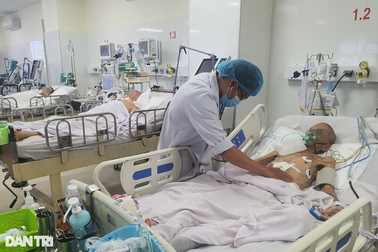 Bên trong khu điều trị kỹ thuật cao tại bệnh viện 130 năm tuổi ở TPHCM