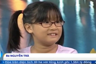 Bé 9 tuổi làm họa sĩ truyện tranh song ngữ Anh - Việt