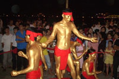 Những “lễ hội” bình dân hút khách tại Festival Huế 2008 